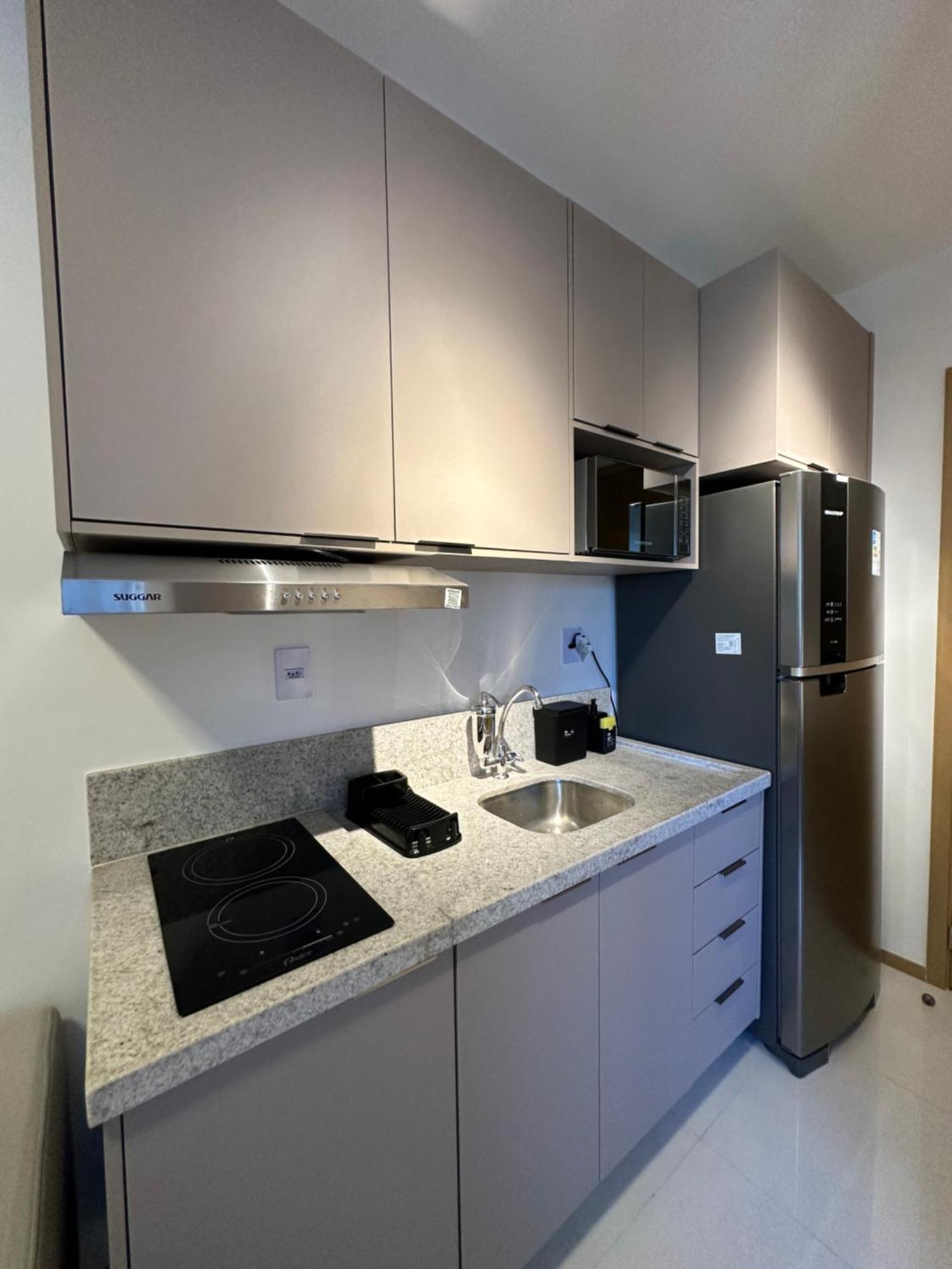 1/4 Apartment *