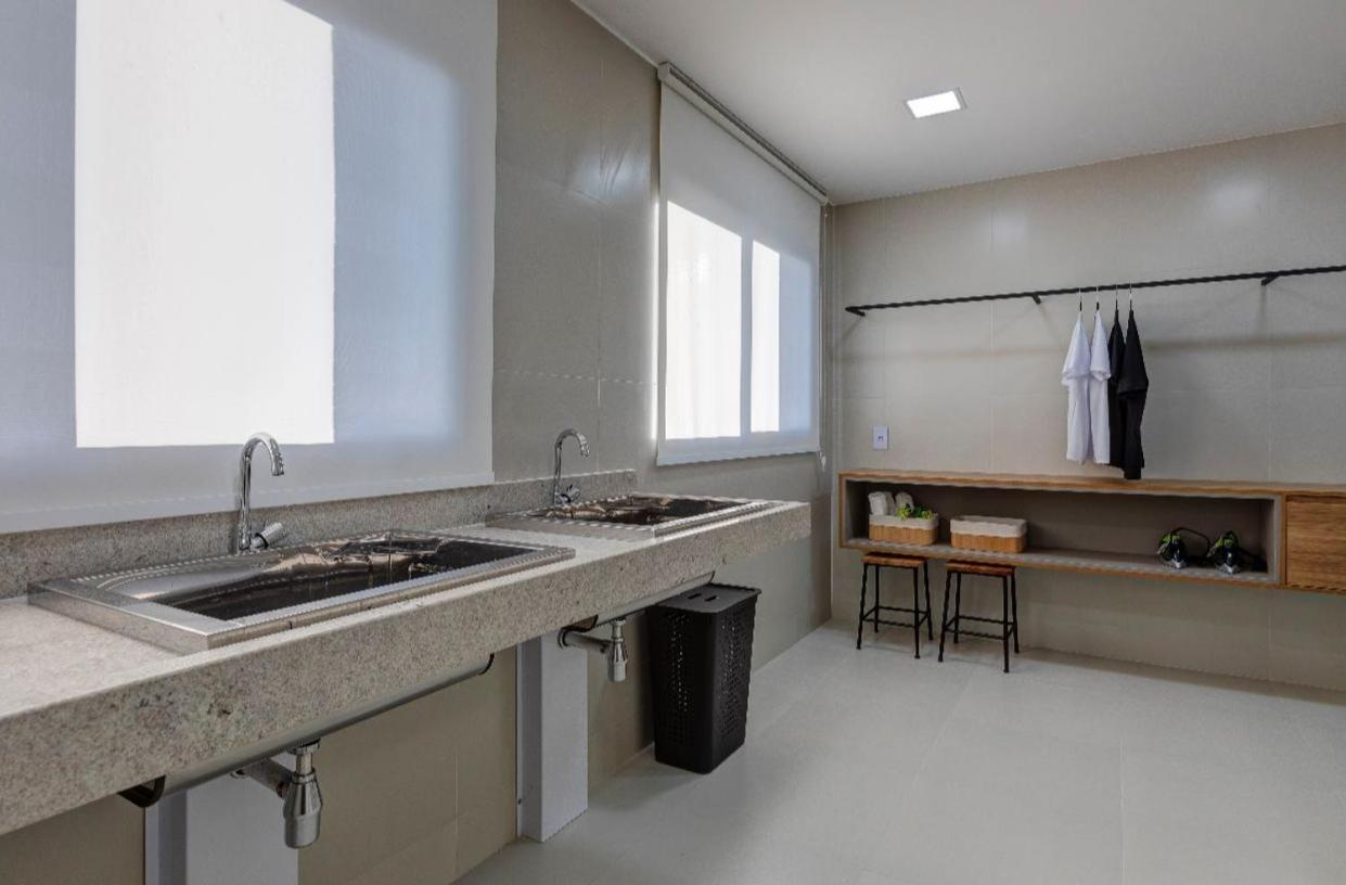 1/4 Apartment *